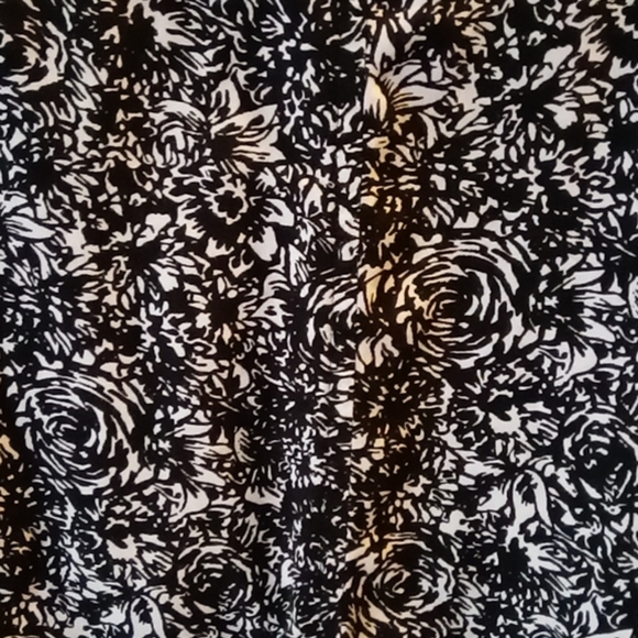 ♥️Christopher and Banks size 10 skirt - Picture 2 of 5